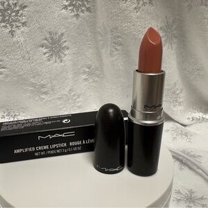 MAC Cosmetics Amplified Creme Lipstick Influencer co-creation sampleNiinasecrets